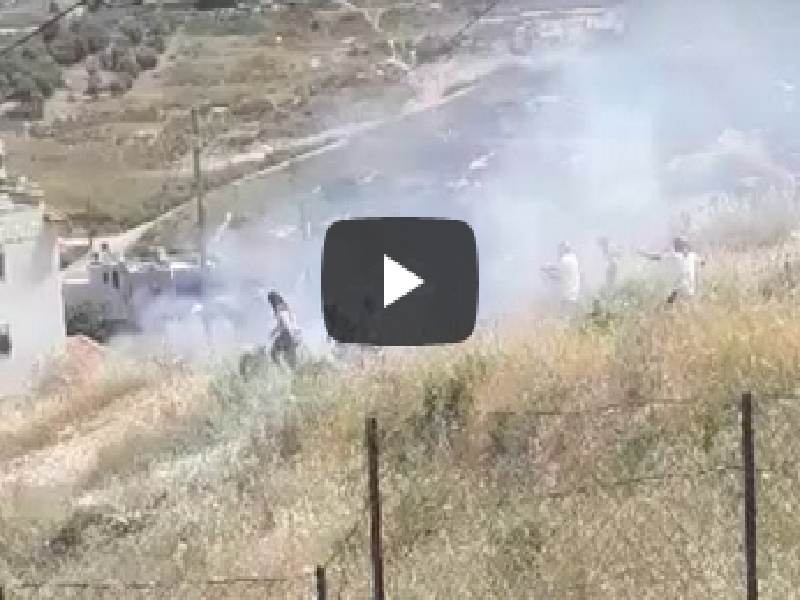 De Israelische kolonist die zichtbaar branden aanstak in de West Bank, Is een Israelische Soldaat (VIDEO)