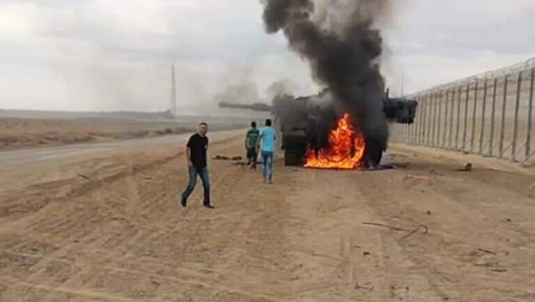 Gazastrijders vuren duizenden raketten af, bestormen Zuid-Israël in gedurfde aanval (video’s)