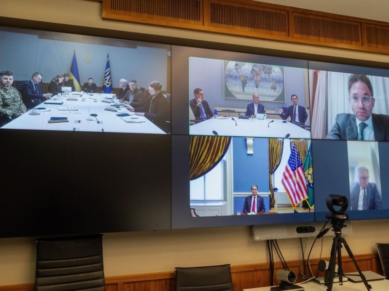 “Chazaarse financiële vrede” in Oekraïne: BlackRock probeert zijn verliezen met Zelenski terug te winnen